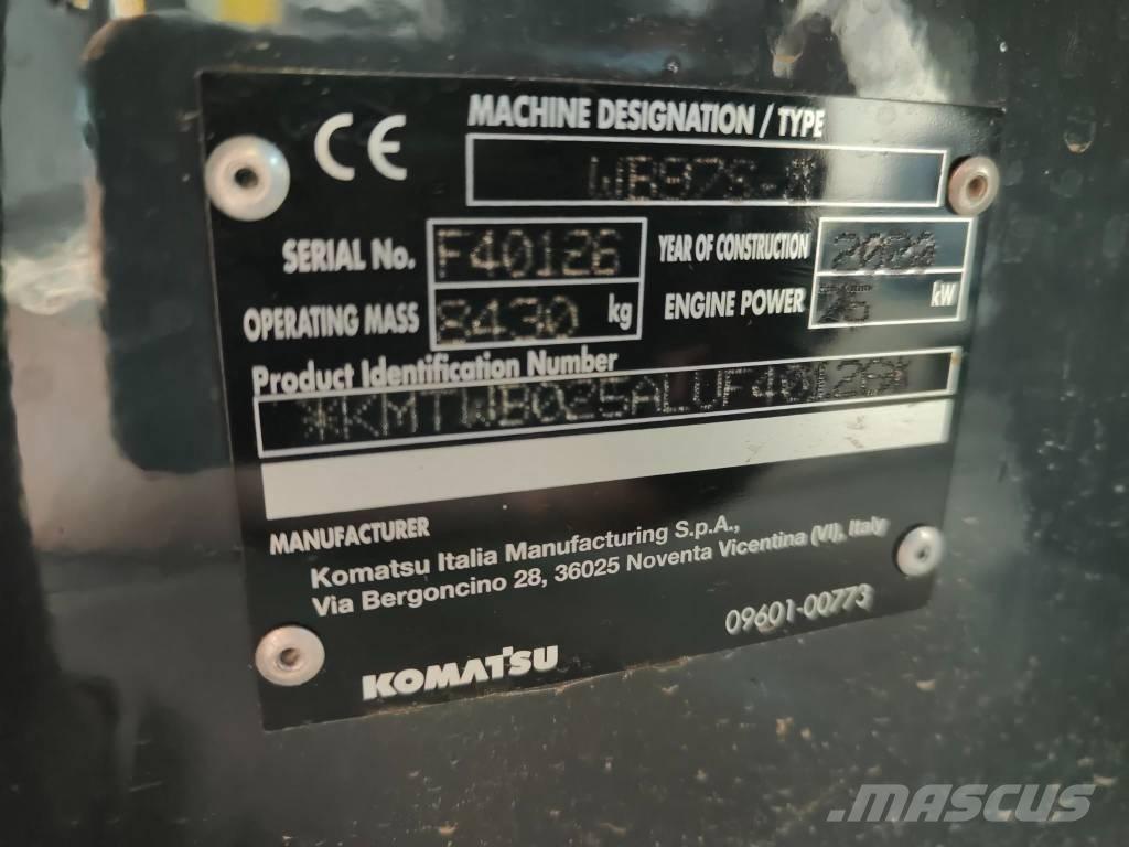 Komatsu WB 97 S-8 Graaf-laadcombinaties