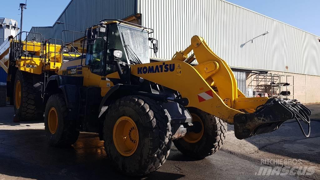Komatsu WA320-8E0 Wielladers
