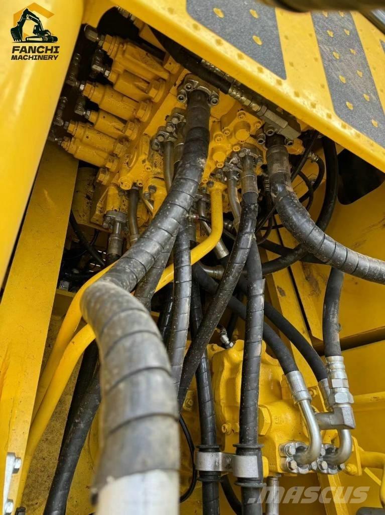 Komatsu PC 220 LC Rupsgraafmachines