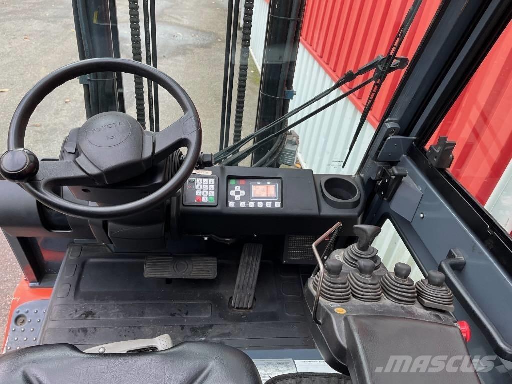 Toyota 8 FBMT 30 Elektrische heftrucks