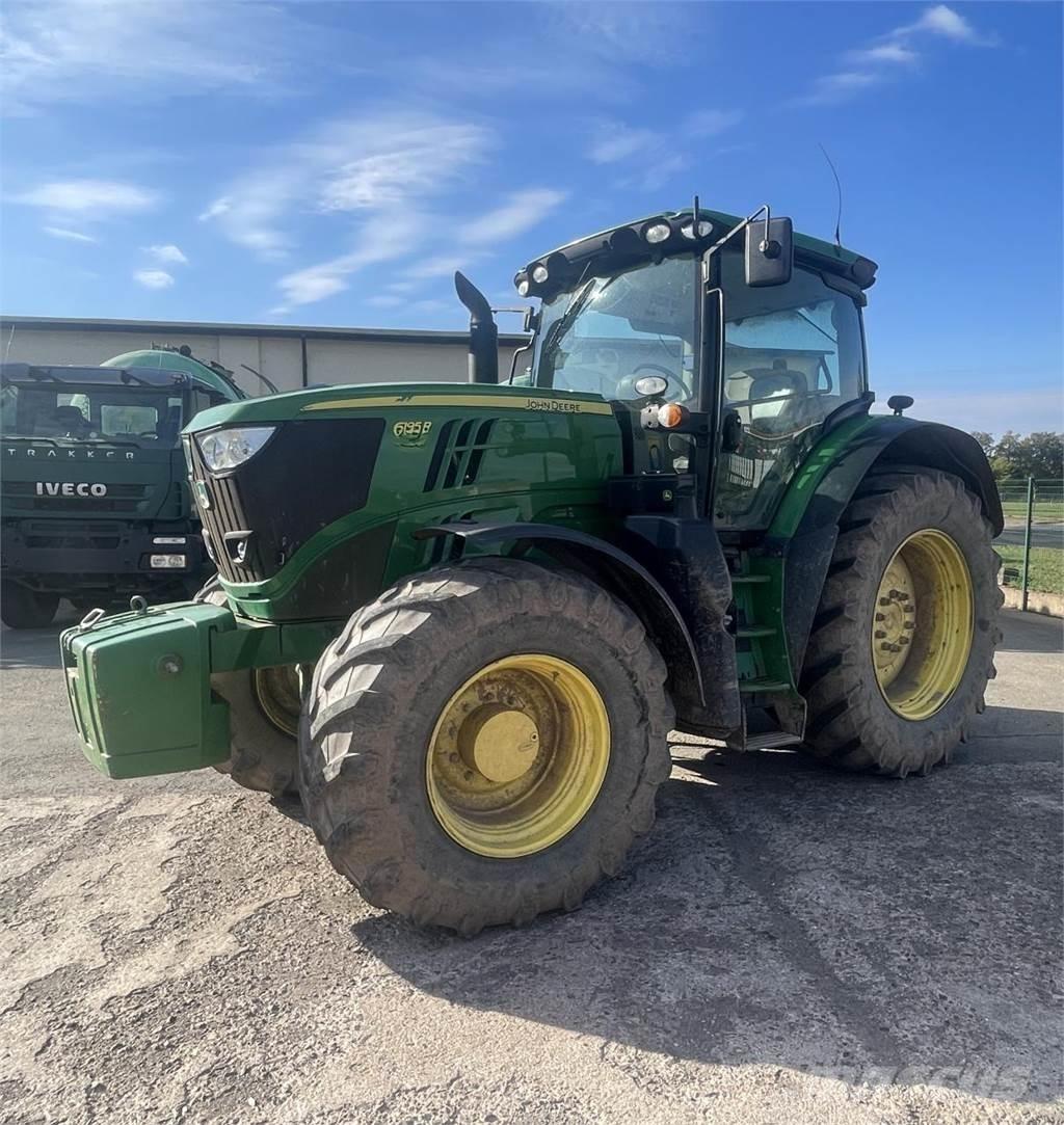 John Deere 6195 R Tractoren