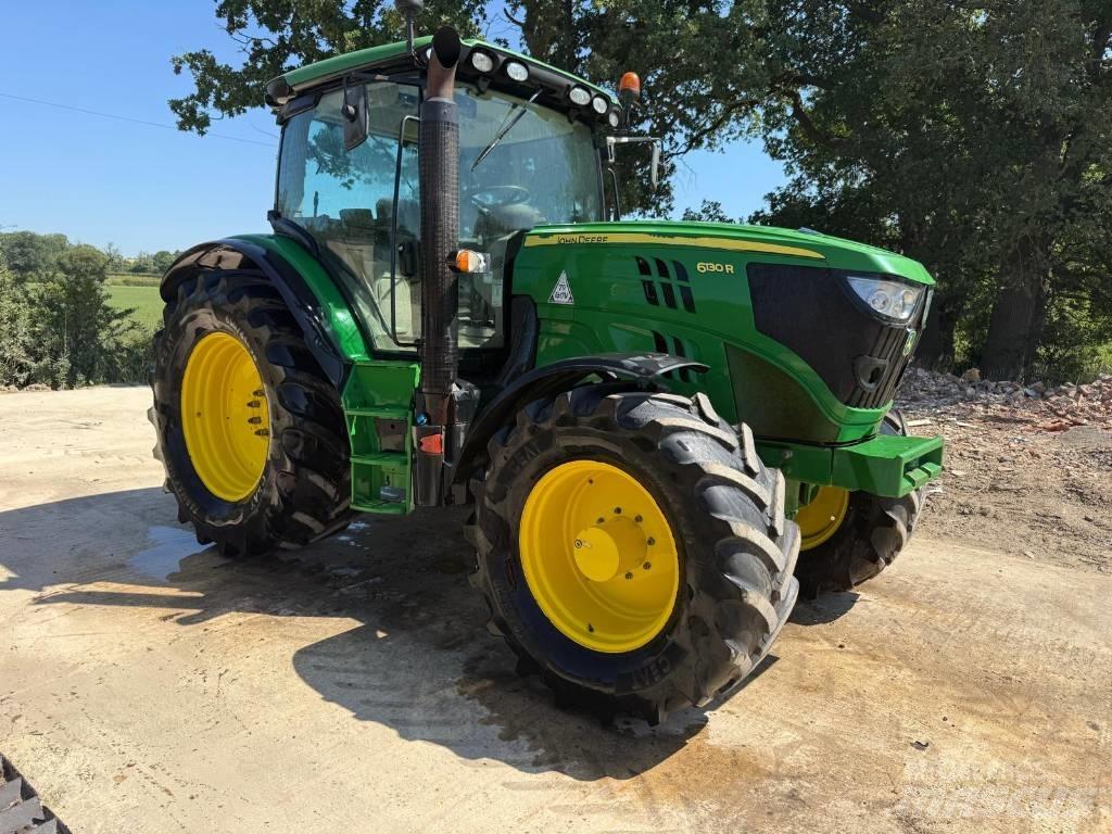 John Deere 6130 R Tractoren