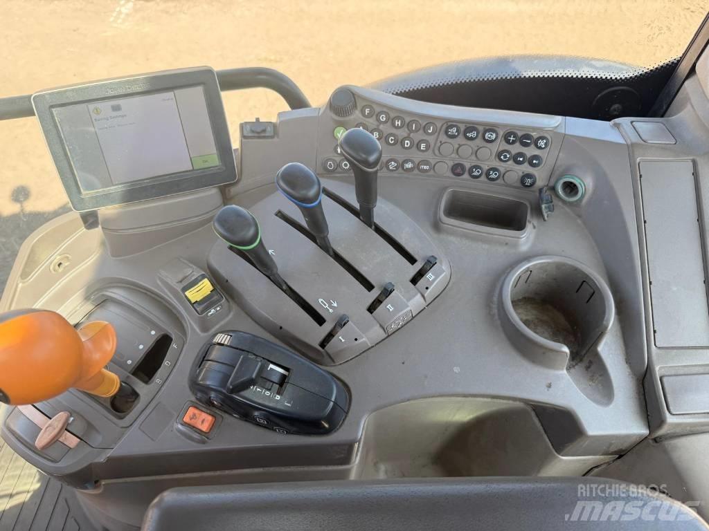 John Deere 6130 R Tractoren