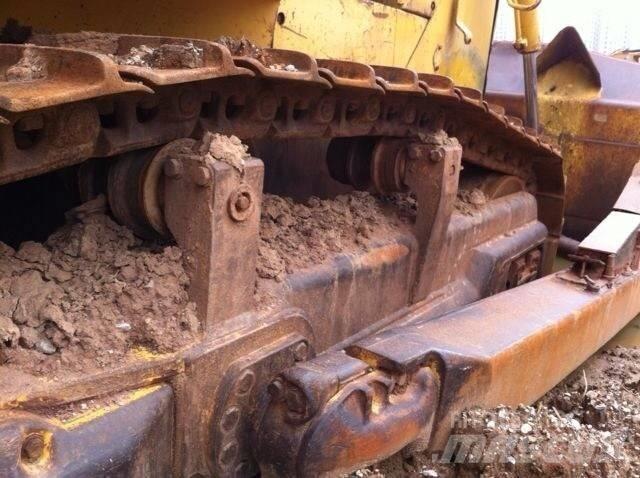 Komatsu d155a-3 Rupsdozers