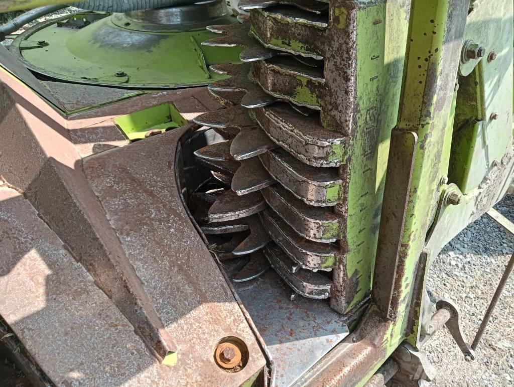 CLAAS Orbis 600 Zelfrijdende veldhakselaars