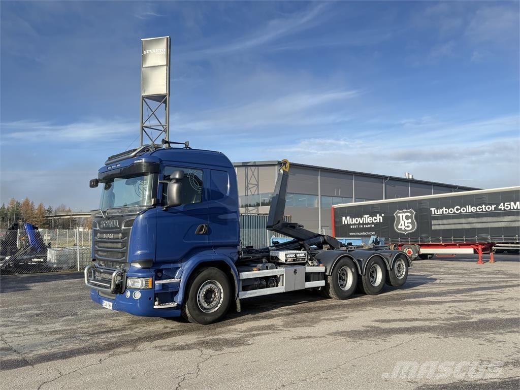 Scania R 730 8X4 Vrachtwagen met containersysteem