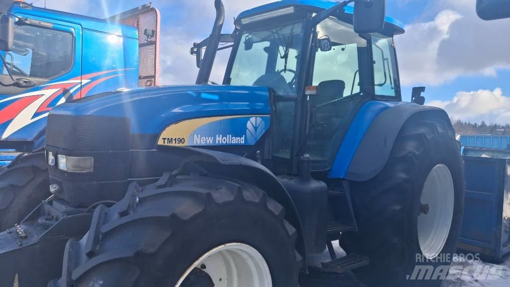 New Holland TM190 Tractoren