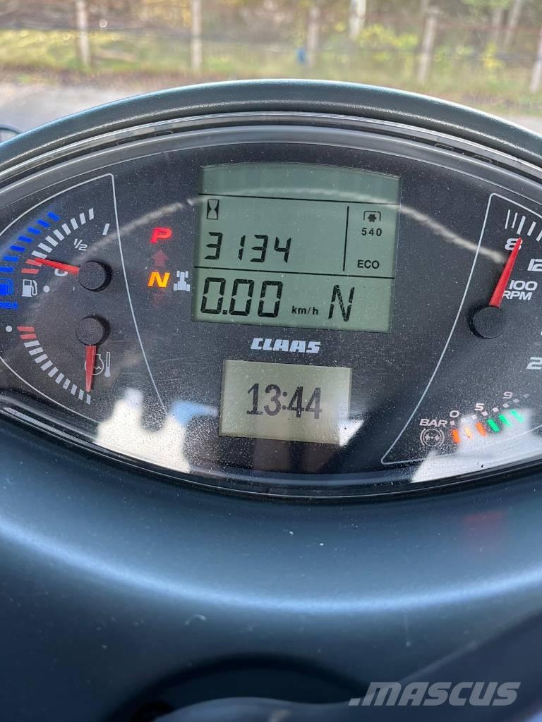 CLAAS Axion 870 Tractoren