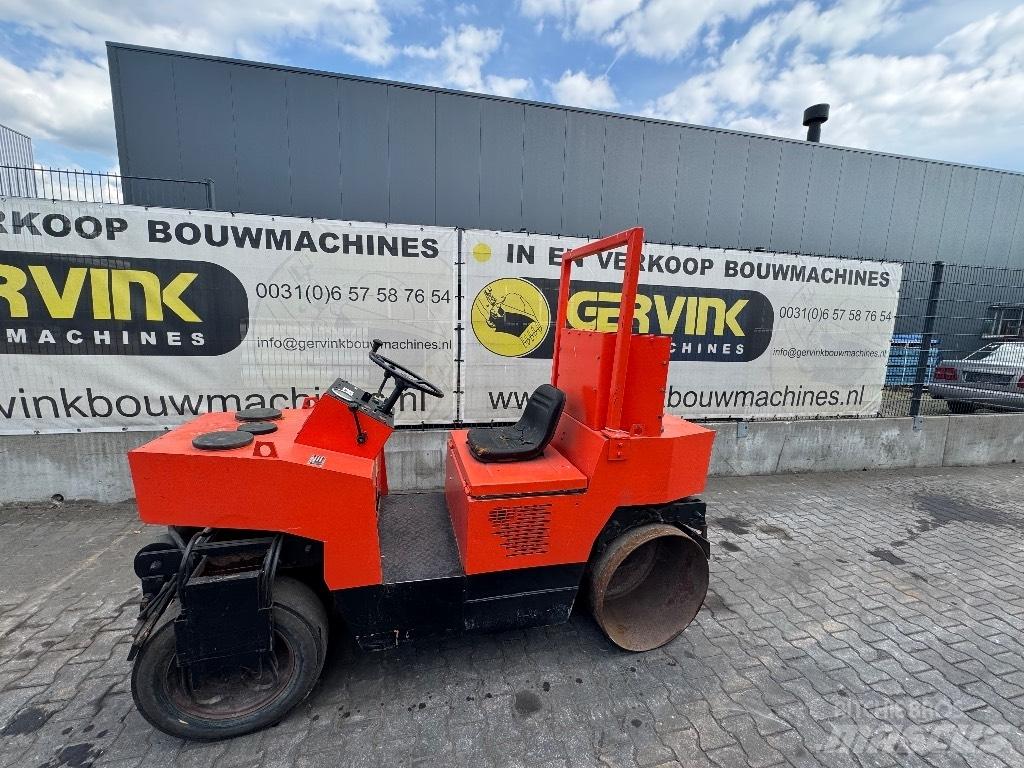 CASE Vibromax 152k Trilrolwalsen