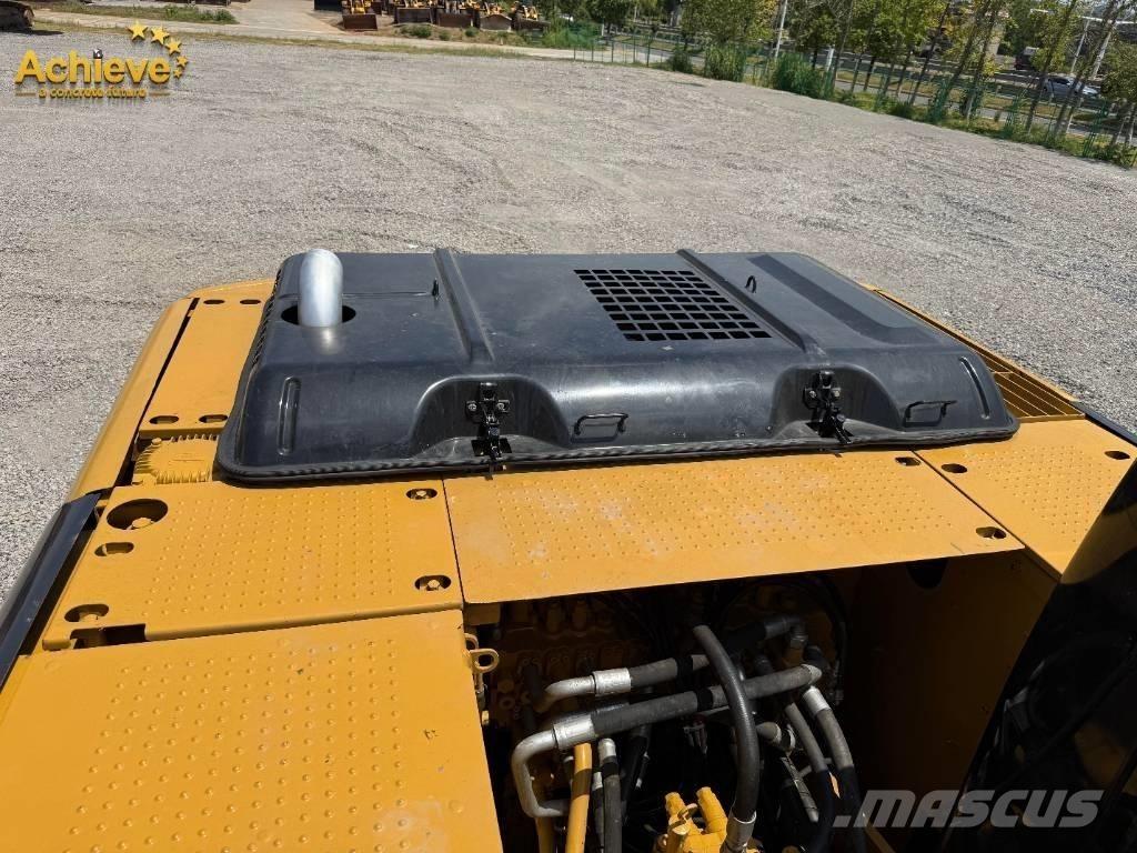 CAT 320 D2 Rupsgraafmachines