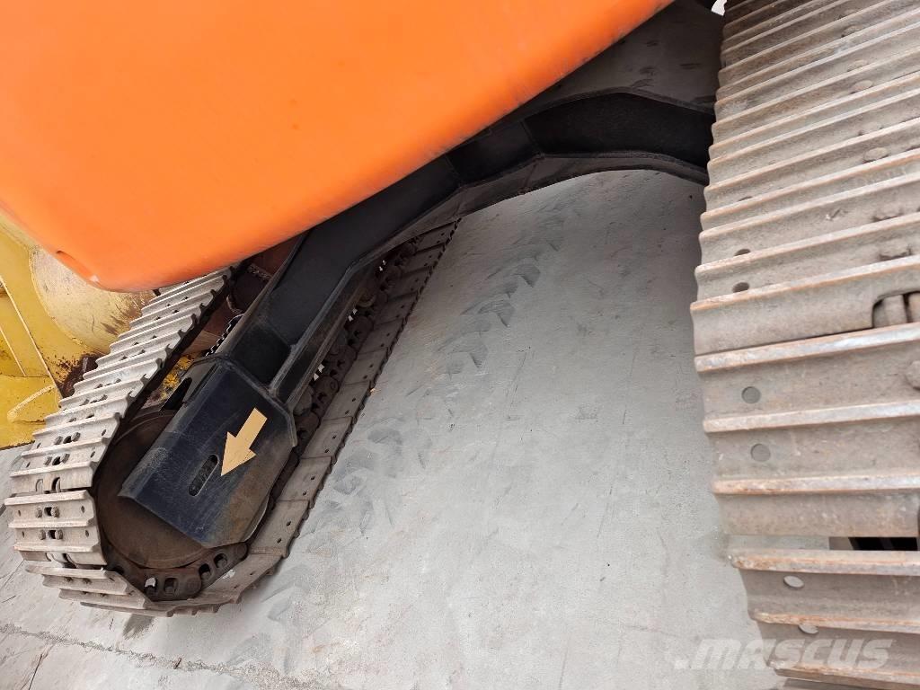 Hitachi ZX 135 US Rupsgraafmachines