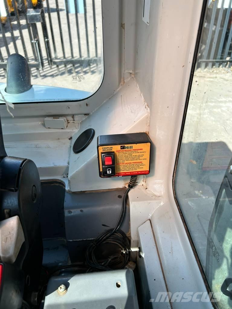 Takeuchi TB 250 Minigraafmachines < 7t