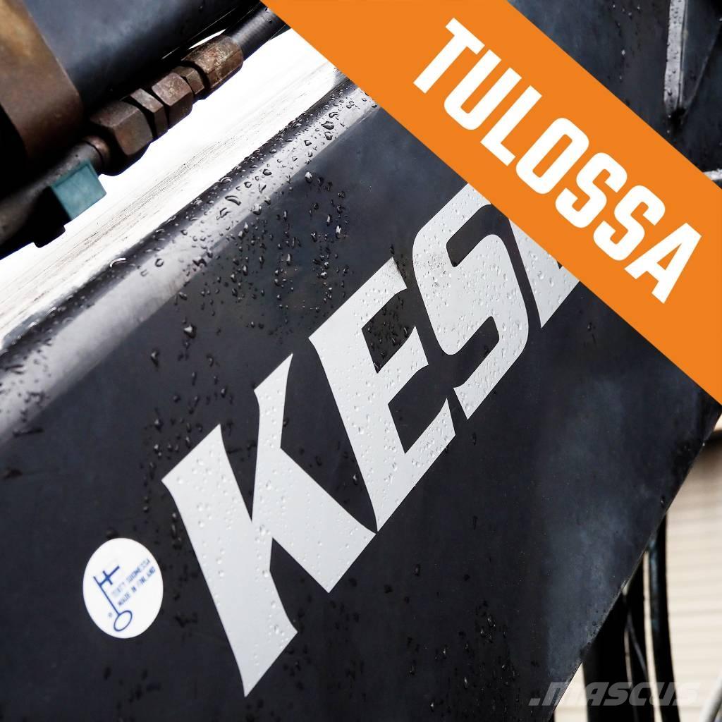 Kesla 2212ZT Houtkranen