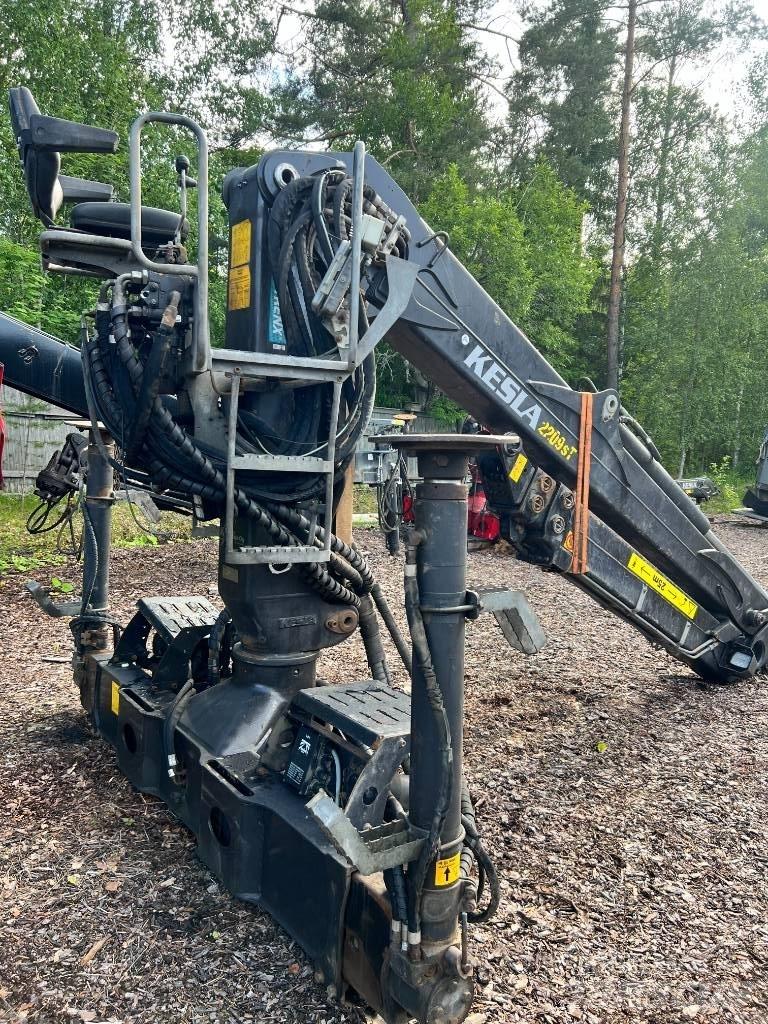 Kesla 2209sT Houtkranen