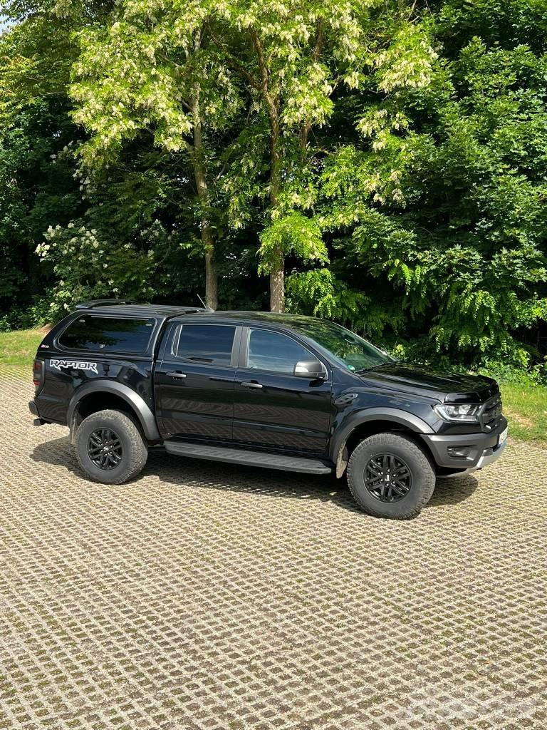 Ford Raptor Auto's