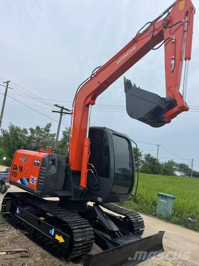 Hitachi ZX 70 Rupsgraafmachines