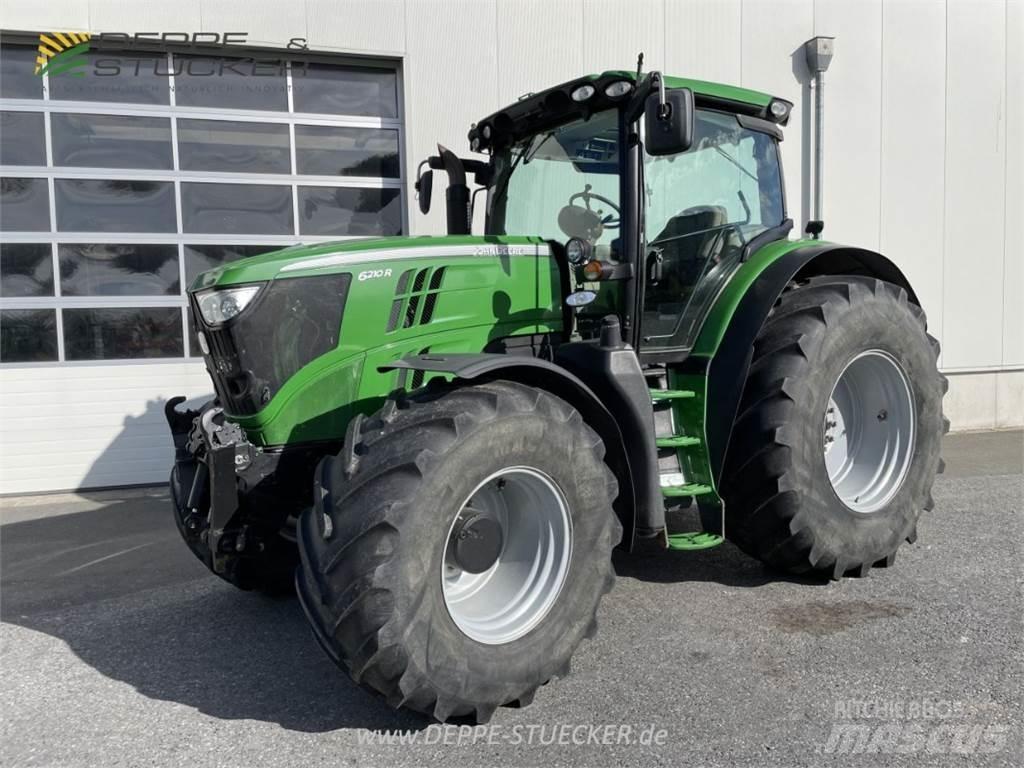 John Deere 6210R Tractoren