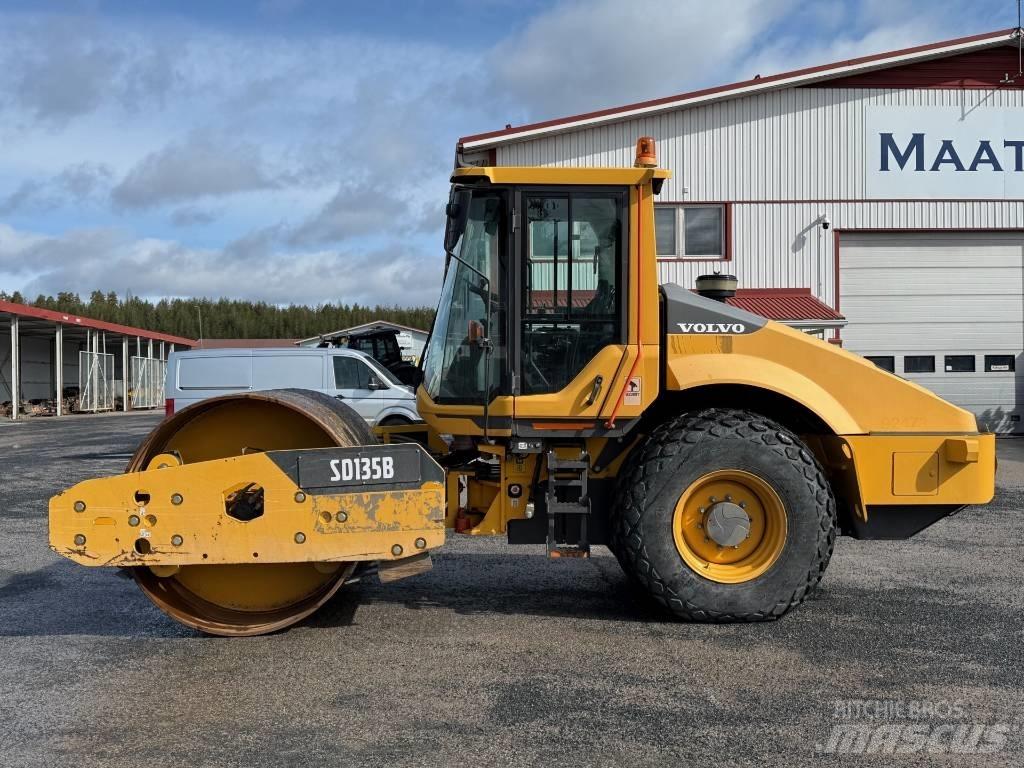 Volvo SD 135 B Trilrolwalsen