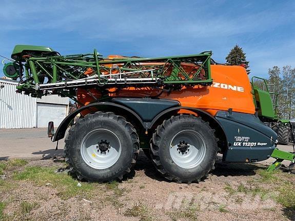 Amazone UX11201 Zelfrijdende spuitmachines