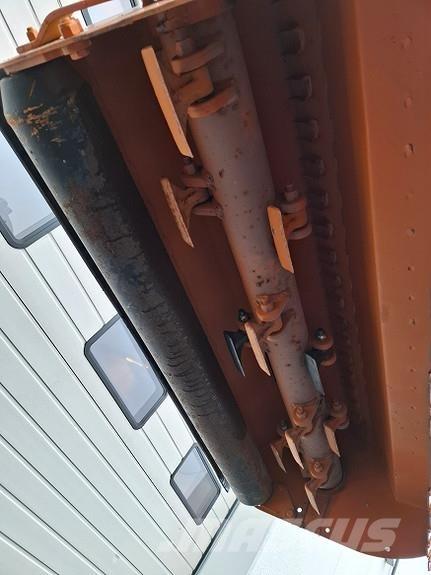 Berti Park/P 145 Overige hooi- en voedergewasmachines