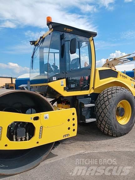 Bomag BW 213 D5 Asfaltafwerkmachines