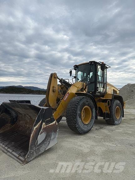 CAT 930M Wielladers