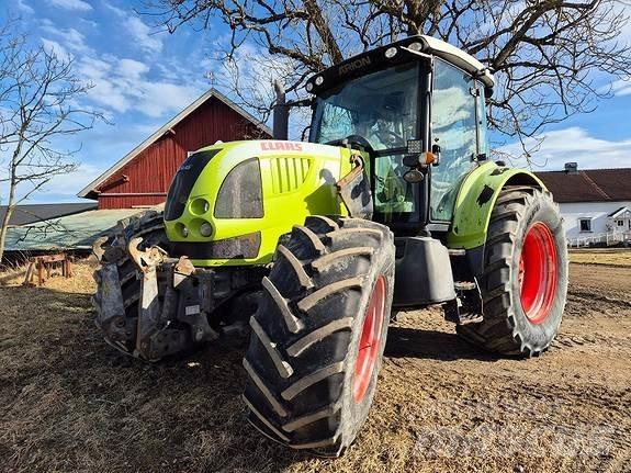 CLAAS Arion 640 Tractoren