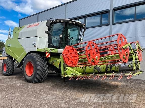 CLAAS Tucano 430 Maaidorsmachines
