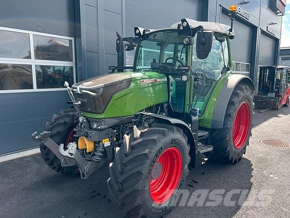 Fendt 211 Profi+ Tractoren