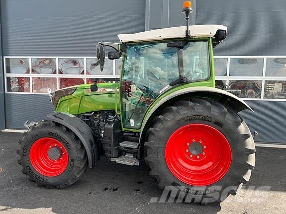 Fendt 211 Profi+ Tractoren