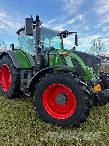 Fendt 724 Profi+ Tractoren