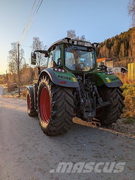 Fendt 724 profi+ Tractoren