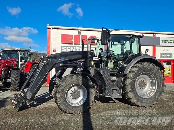 Fendt 724 S4 Profi Tractoren