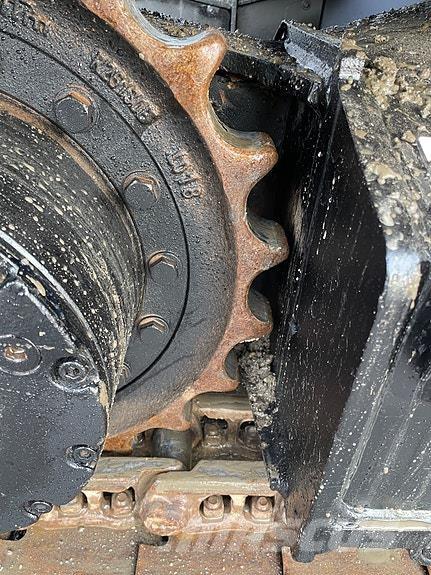 JCB 2020 Rupsgraafmachines