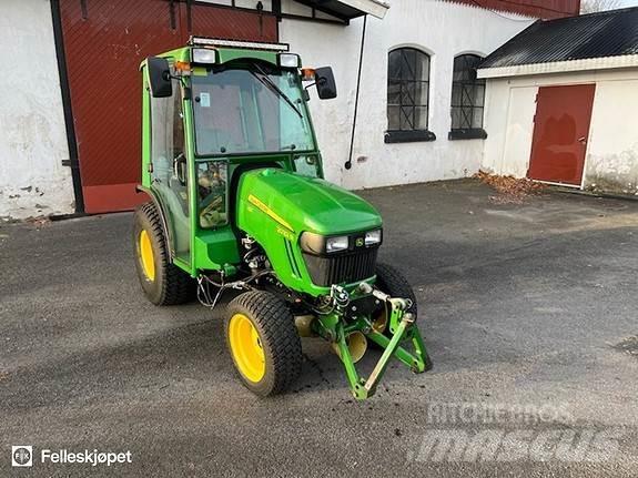 John Deere 2032R Tractoren