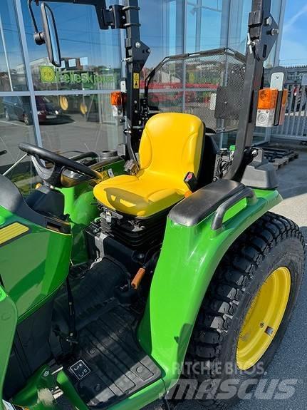 John Deere 3038E Tractoren