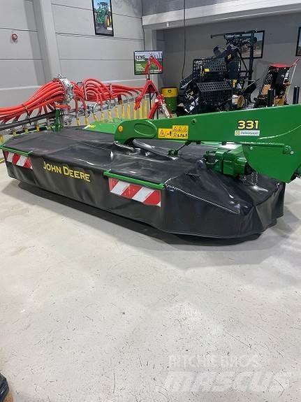 John Deere 331C Maaiers