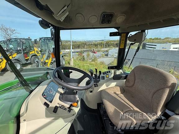 John Deere 3720 Tractoren