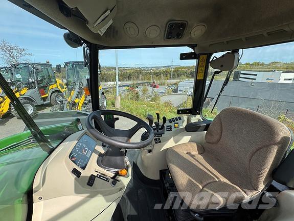 John Deere 3720 Tractoren