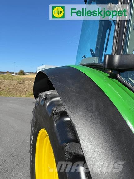 John Deere 5125R Tractoren