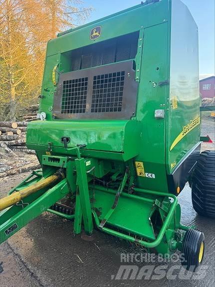 John Deere 582 Ronde-balenpersen