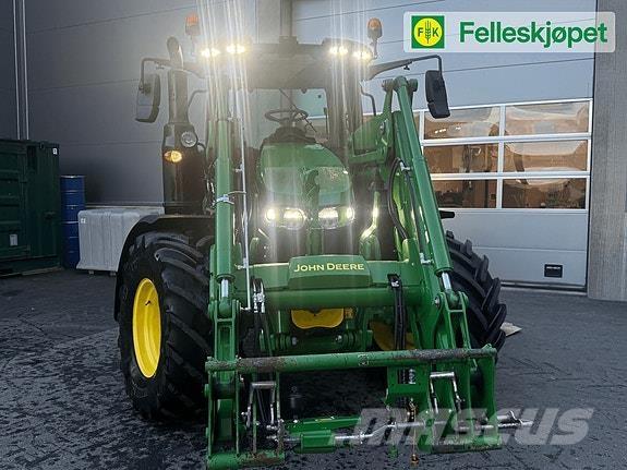John Deere 6120M Tractoren