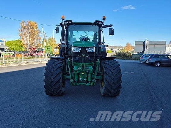 John Deere 6125R Tractoren