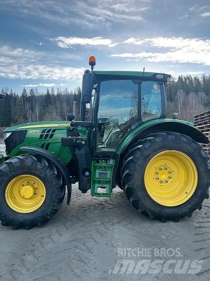 John Deere 6130R Tractoren