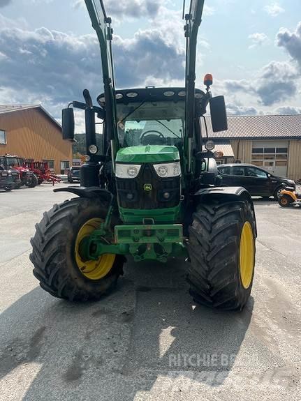 John Deere 6130R Tractoren