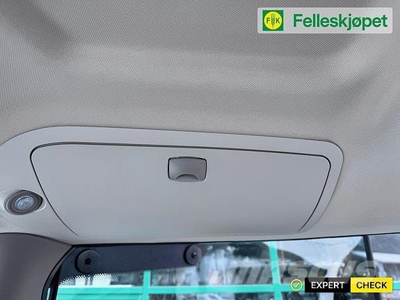 John Deere 6130R Tractoren