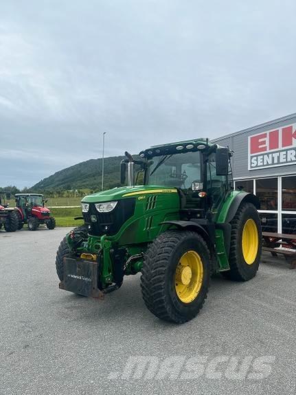 John Deere 6155R Tractoren