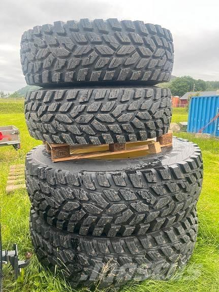 John Deere 6155R Tractoren