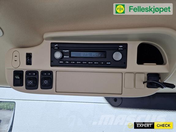 John Deere 6155R Tractoren