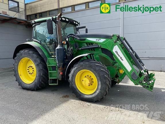 John Deere 6215R Tractoren